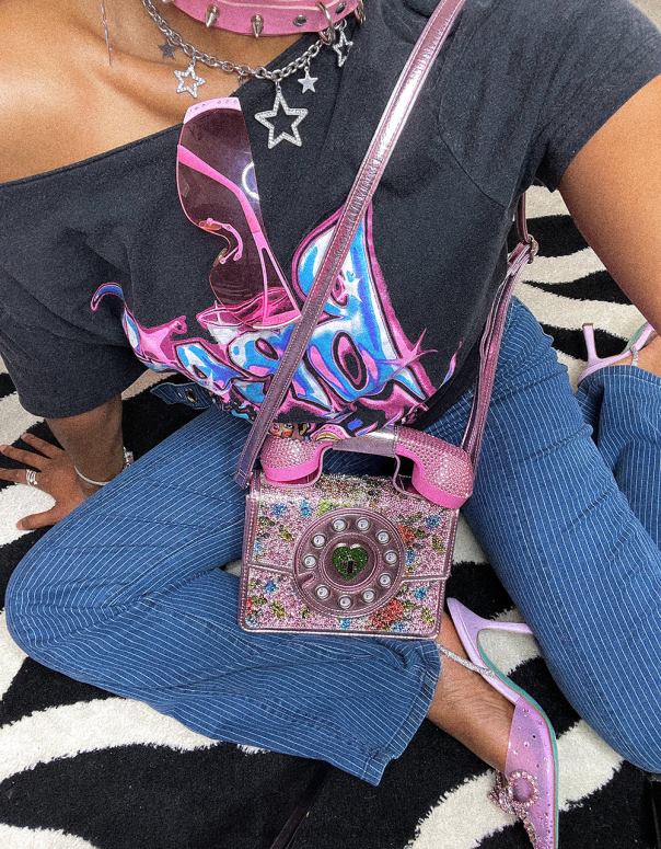 Betsey Johnson accesorios mujer F00V208 kitsch dame una bolsa de teléfono de anillo rosa