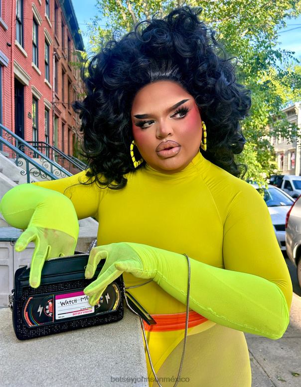 Betsey Johnson accesorios mujer F00V223 kitsch ser amable rebobinar vhs bandolera negro