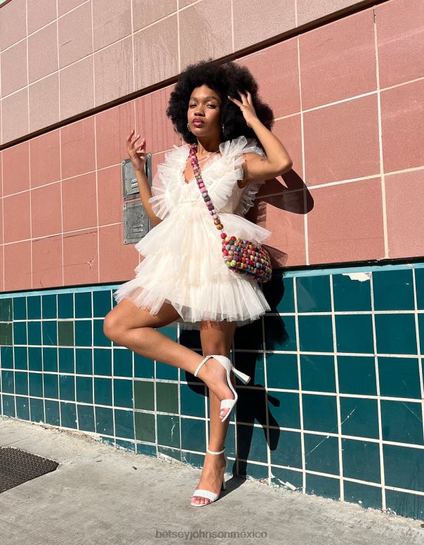 Betsey Johnson ropa mujer F00V263 vestido de tul a capas crema